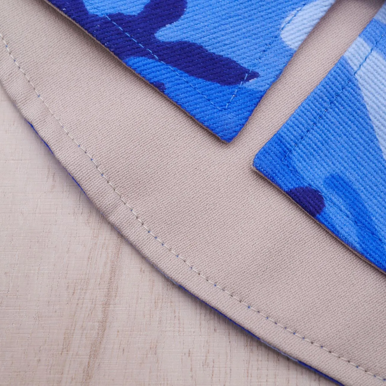 Capes - The Seal (Variant 2)