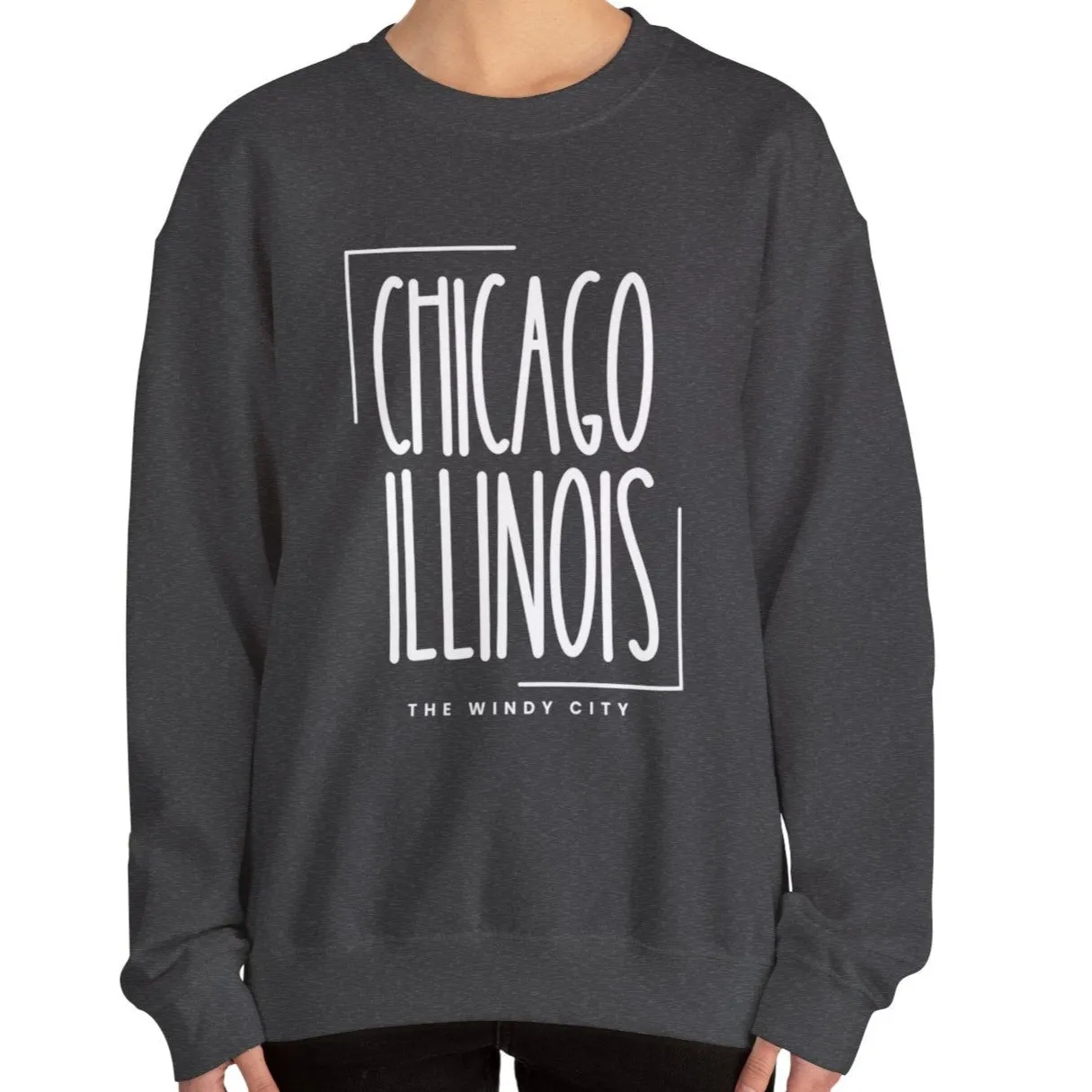 Chicago Illinois Essence: Women's Sweatshirt for Urban Style and Cozy Comfort