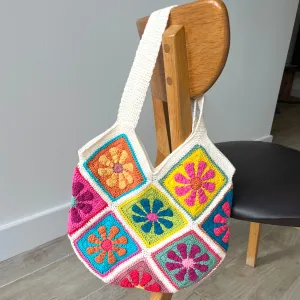 Crochet Daisy Tote Bag