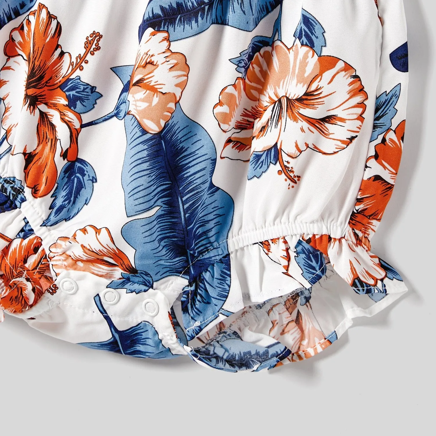 Family Matching Allover Floral Print Notched Neckline Belted Dresses and Cotton Colorblock Short-sleeve T-shirts Sets