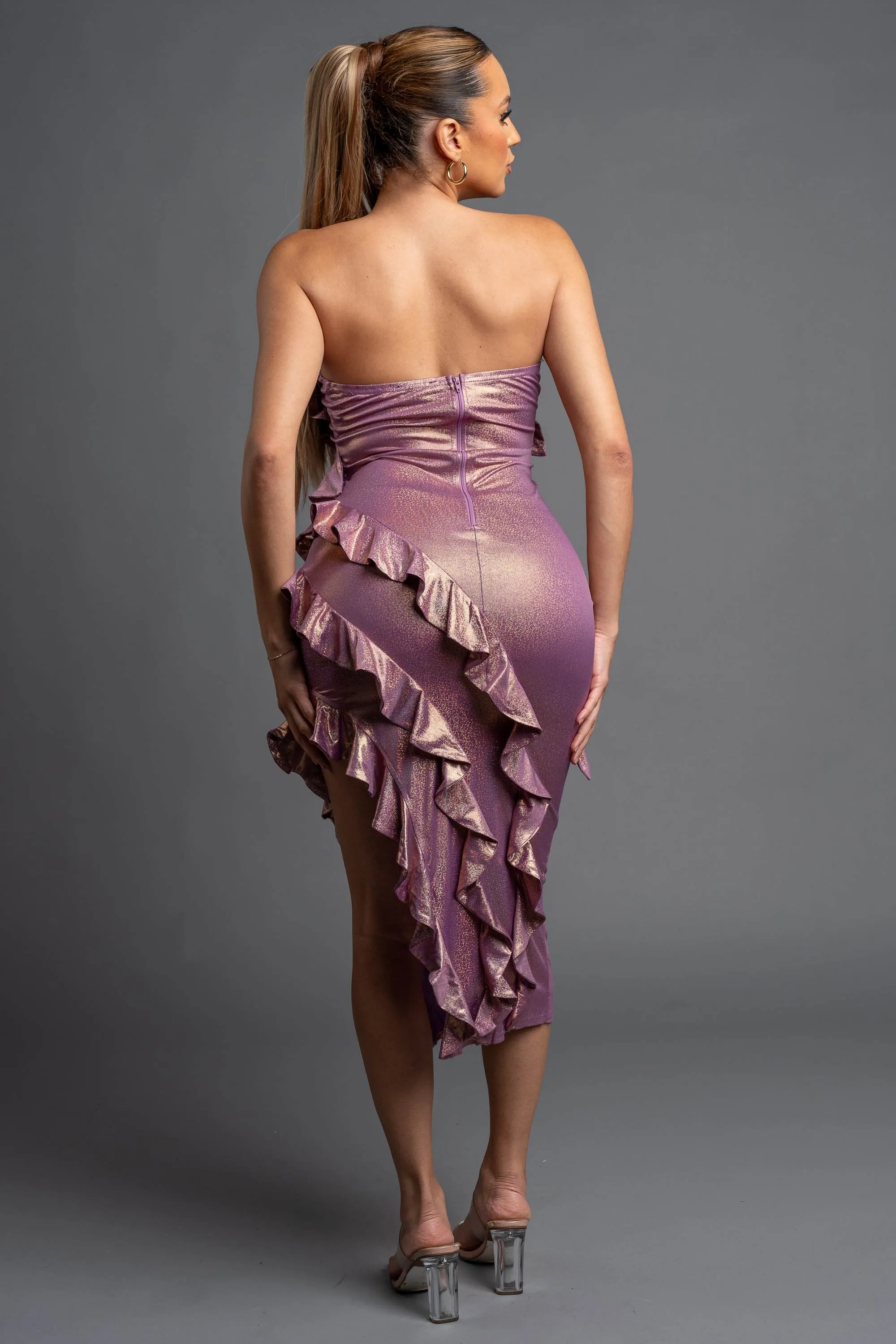FOILED METALLIC RUFFLED TIERED SLITTED MIDI DRESS