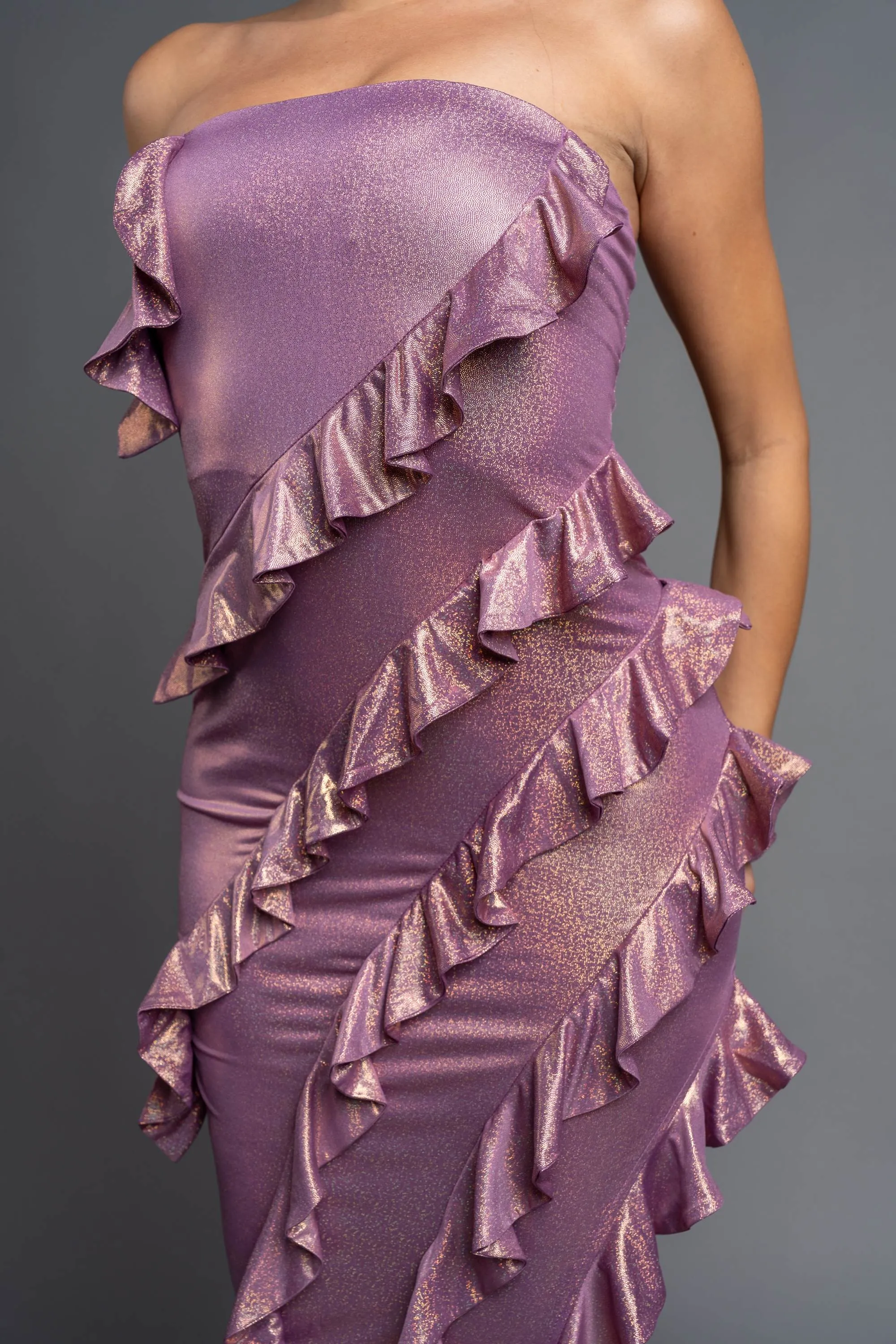 FOILED METALLIC RUFFLED TIERED SLITTED MIDI DRESS