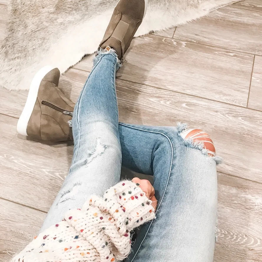 Kan Can: Monroe Super Skinny Jeans-Light Wash