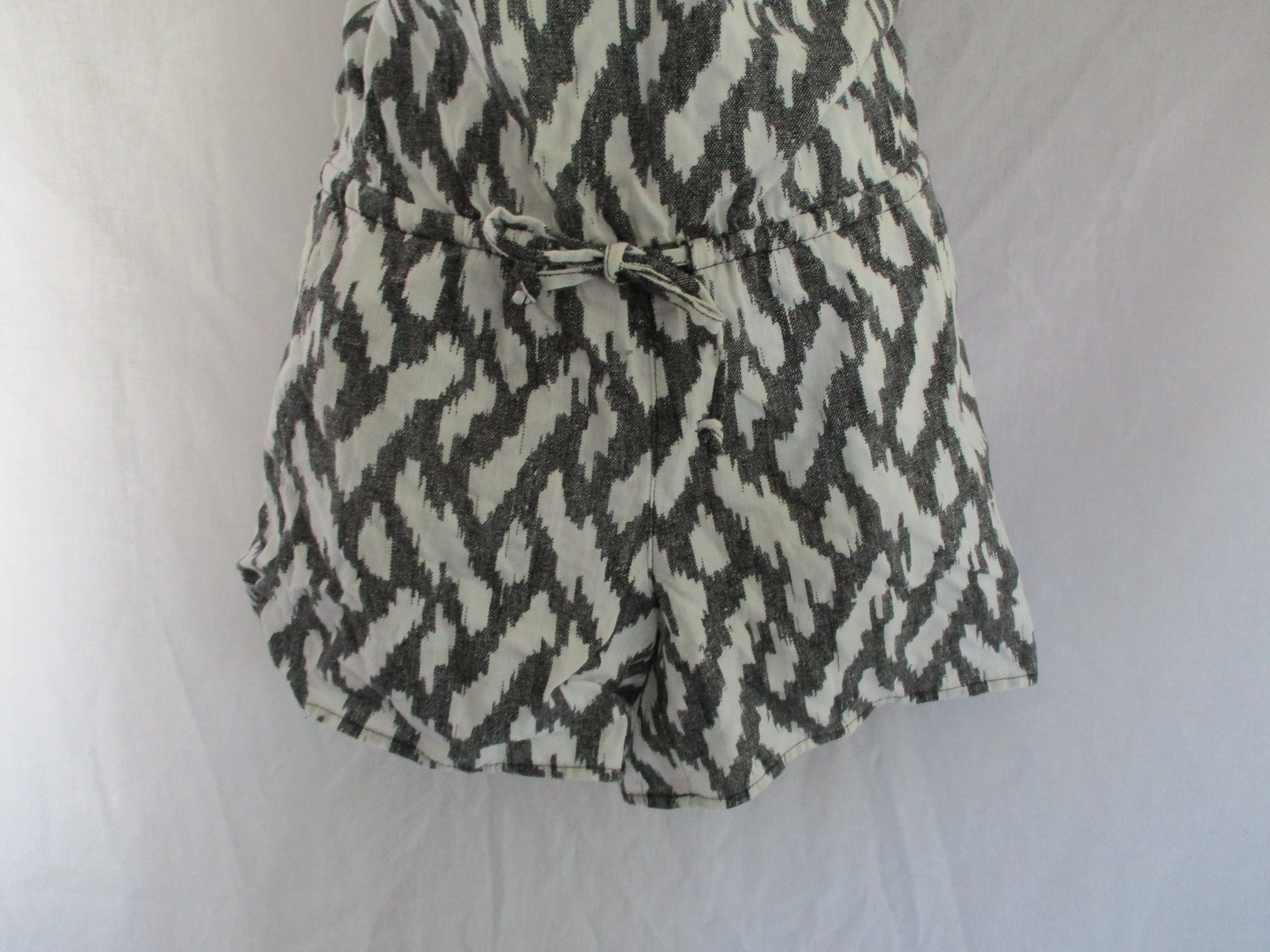 NWT NEW J. CREW Romper Short Set Cute XXS One Piece WHITE BLACK ZIGZAG