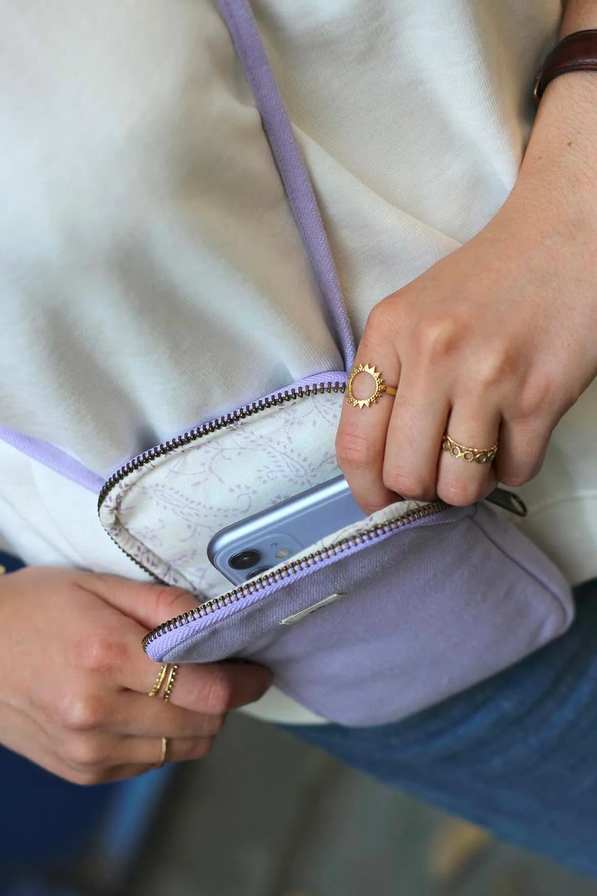 Pochette téléphone Bill Lilas